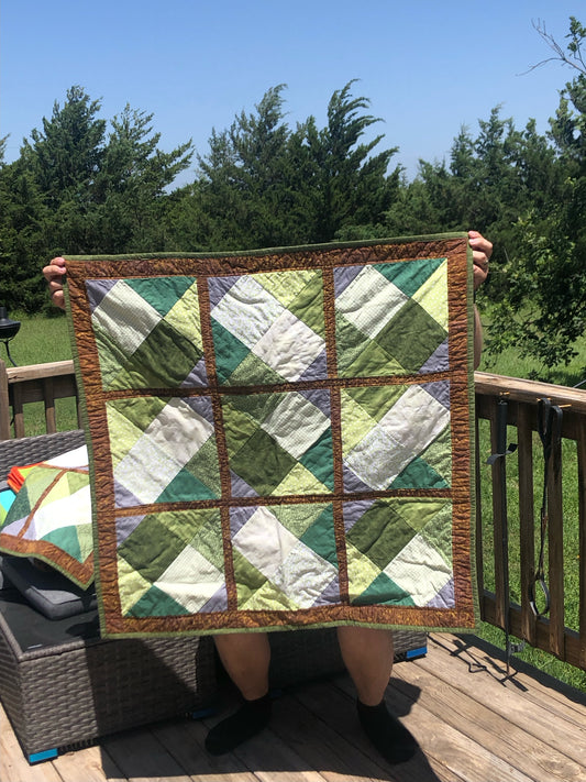Green Disappearing 9 Patch Quilt